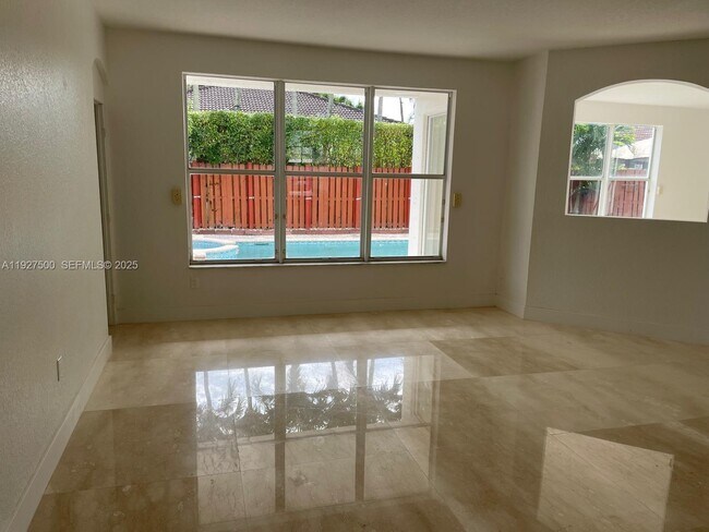 Foto del edificio - 15964 SW 139th St