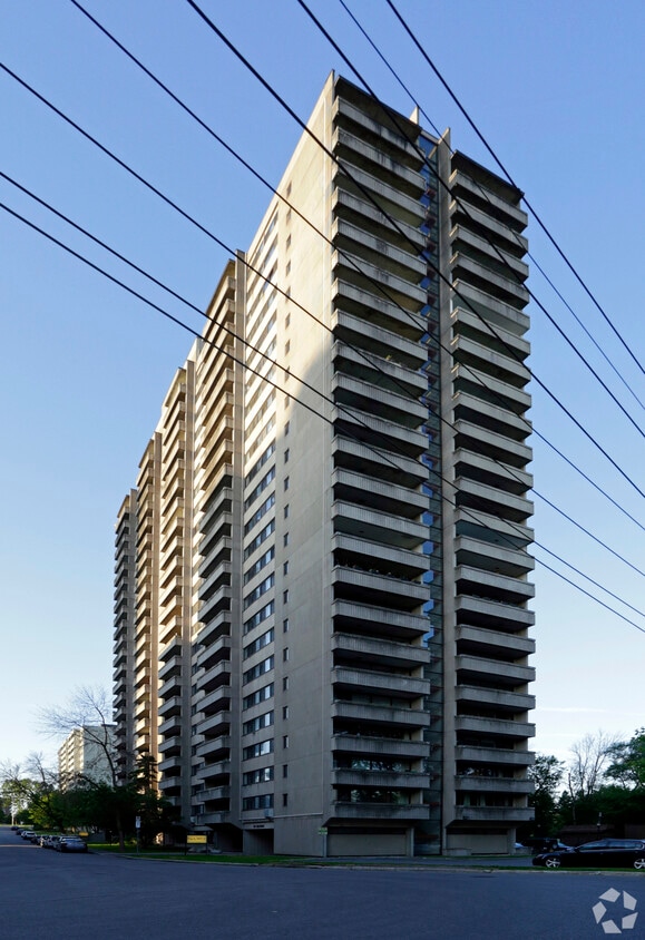 Primary Photo - The Park West
