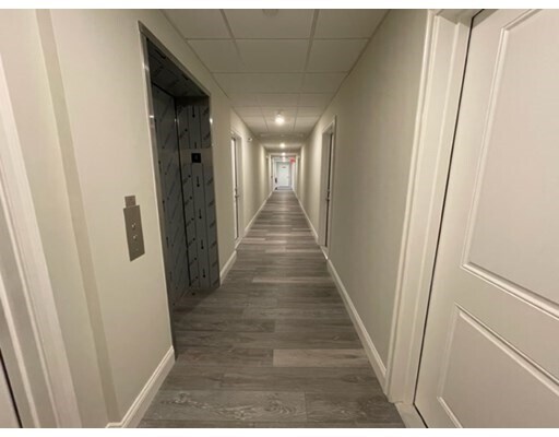 Foto del edificio - 180 Shirley Ave