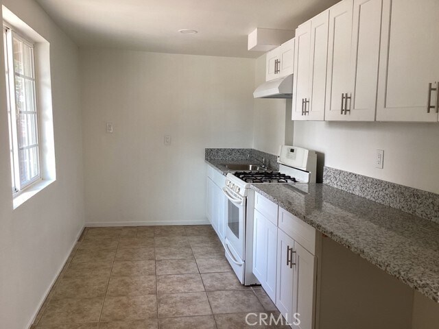 Foto del edificio - 3518 Eucalyptus Ave