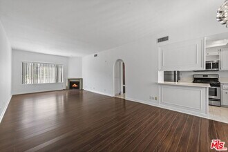 Building Photo - 1136 S Shenandoah St