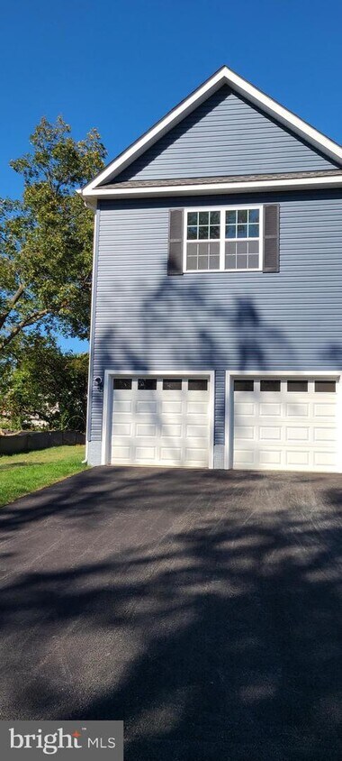 Foto principal - 7104 Baltimore Annapolis Blvd