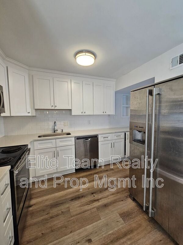 Photo - 3722 Park Rd Apartment