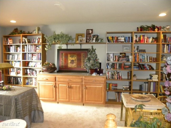 Building Photo - 1 br, 1 bath House - 1640 Deerwood Dr