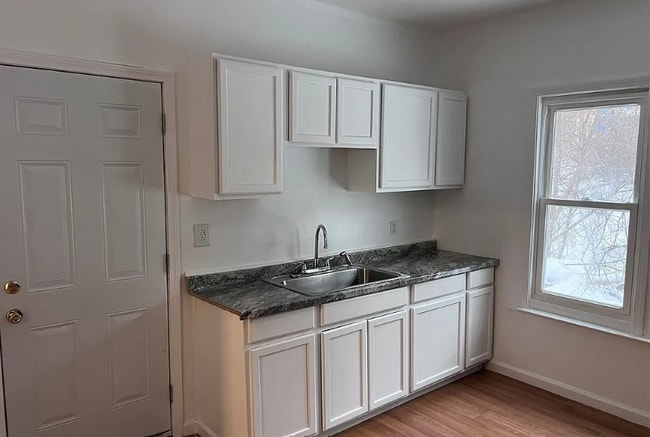 Foto del edificio - 317 Marguerite Ave