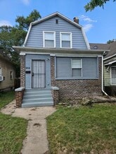 Building Photo - 824 Tyler St