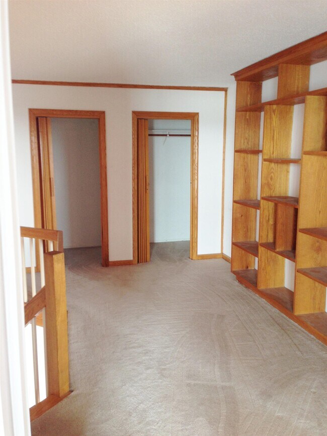 1206 Harmon Cove Tower Unit 1206, Secaucus, NJ 07094 Condo for Rent