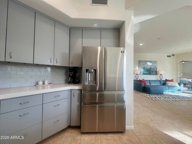 Building Photo - 10222 E Southwind Ln