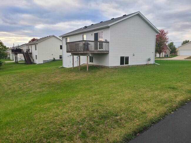 Foto del edificio - 928 4th St NE