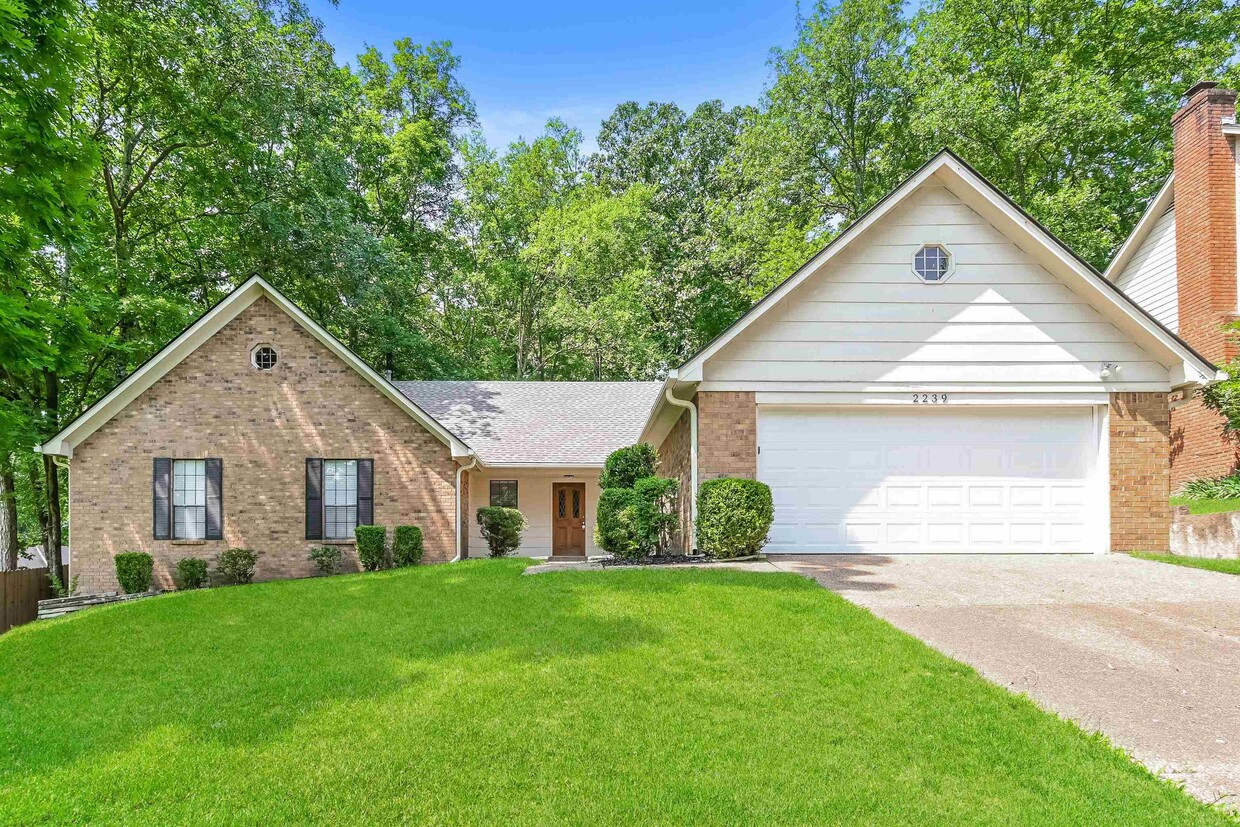 Foto principal - 2239 Easton Dr