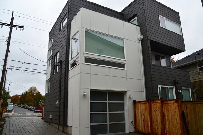 Foto del edificio - 1721 NW 65th St