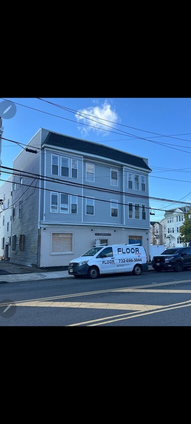 Foto principal - 500 Hawthorne Ave