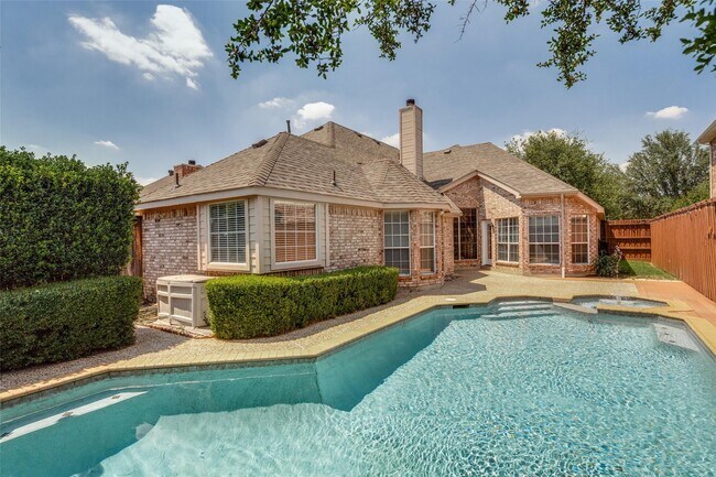 Foto del edificio - 4312 Helston Drive