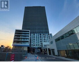 Building Photo - 5858 Yonge St