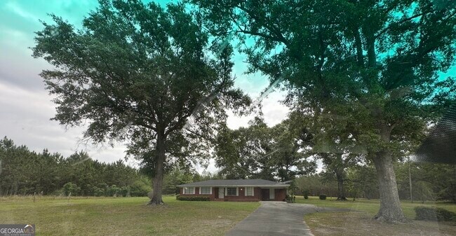 Foto del edificio - 17710 Excelsior Church Rd