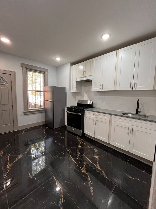 Foto principal - 206 Myrtle Ave