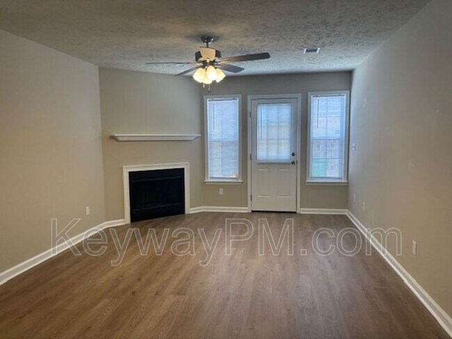 Building Photo - 710 Faircloth Ct