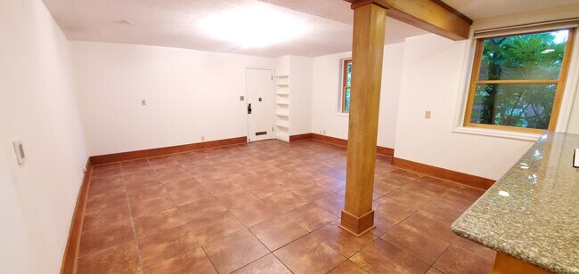 Building Photo - 1214 NW 25th Ave