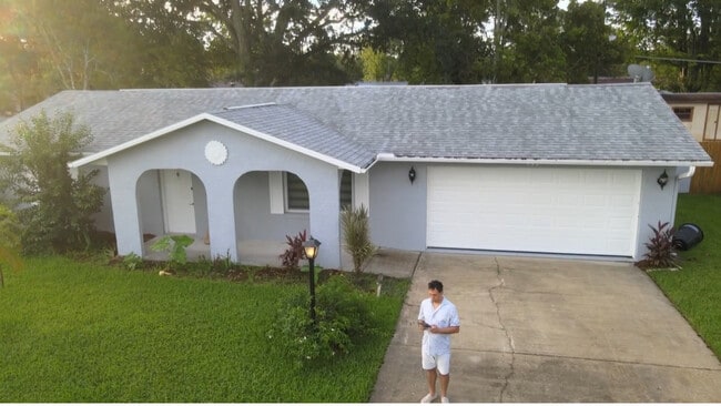 Building Photo - 793 Aspen Dr