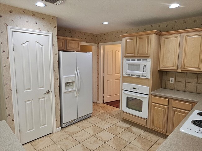 Foto del edificio - 9506 Rustic Gate Rd