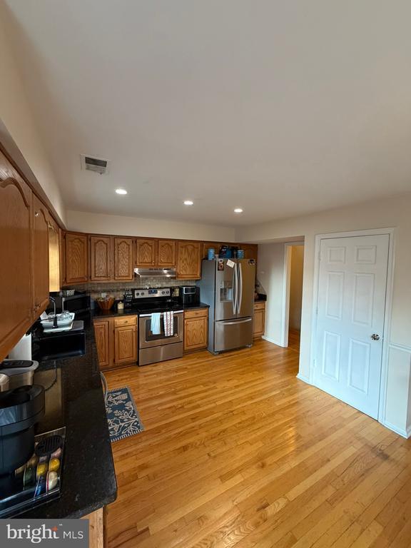 Foto del edificio - 281 Tall Oak Dr