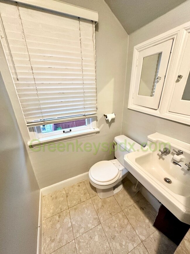 Foto del edificio - 10197-1136