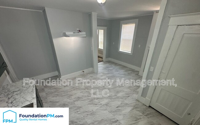Foto del edificio - 1531 Netherwood Ave