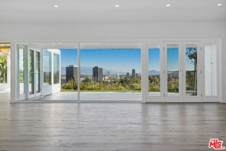 Building Photo - 16210 Bertella Dr