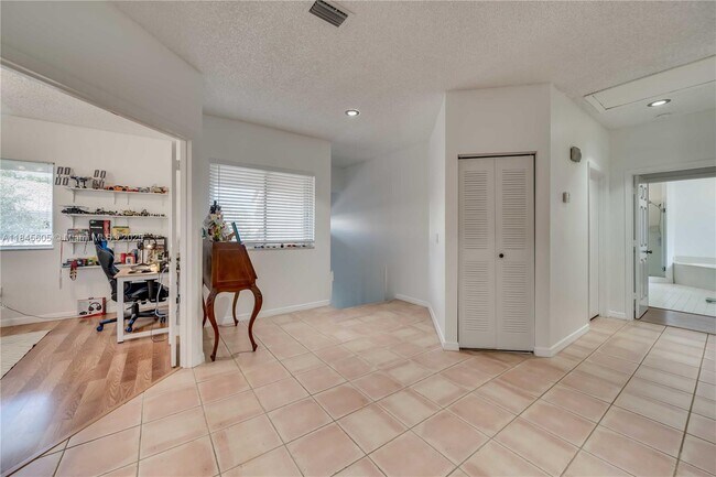 Building Photo - 16332 Malibu Dr