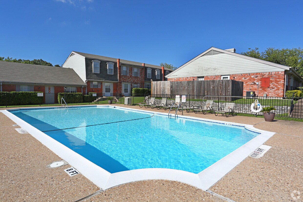 Towne Oaks I Apartments Apartments 500 E Anderson Ln Austin, TX