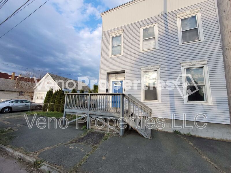 Primary Photo - 1850 8th Ave