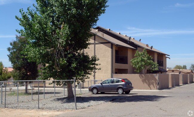Building Photo - 15866 Sago Rd