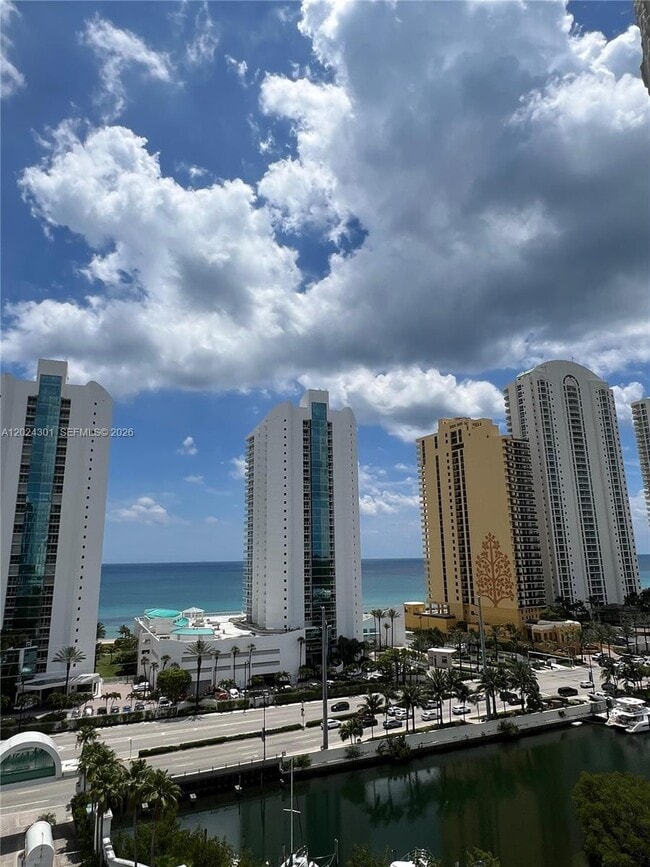 Building Photo - 16400 Collins Ave