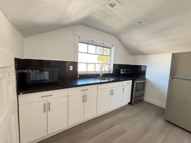 Building Photo - 1968 NW 24th Ave