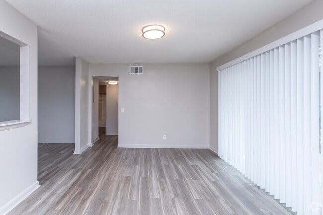 2BR, 2BA - 1200SF - Flats at East Atlanta