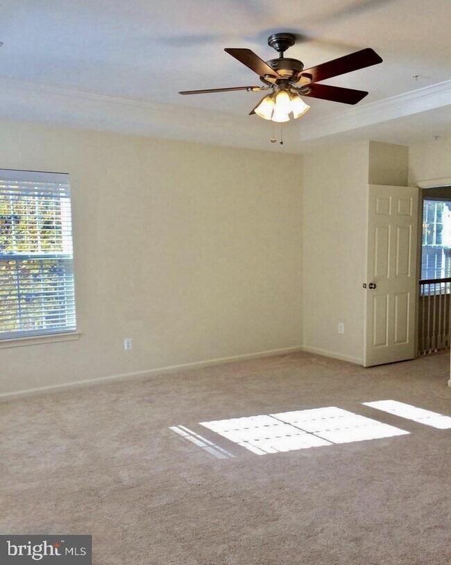 Foto del edificio - 2537 Eastbourne Dr