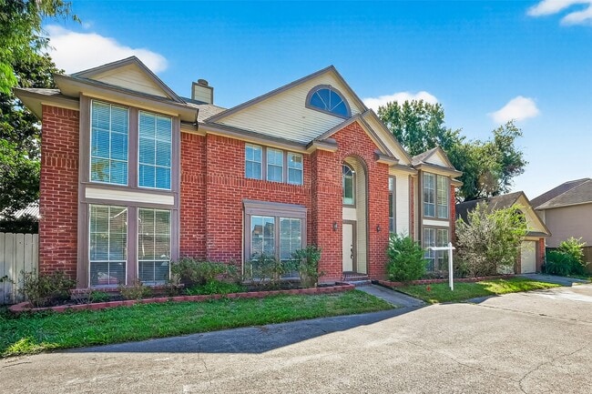Foto del edificio - 1535 Beaconshire Rd