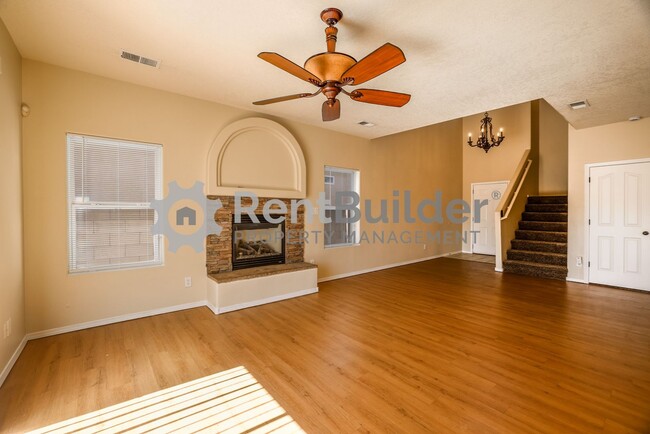 Foto del edificio - ****LEASE PENDING****PLEASE APPLY AT YOUR ...