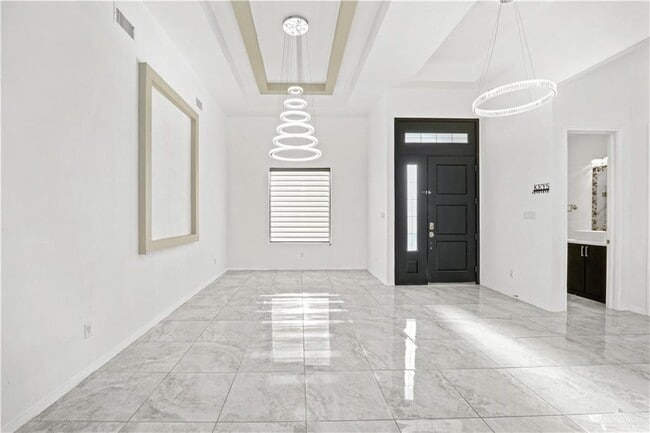 Building Photo - 12 17th