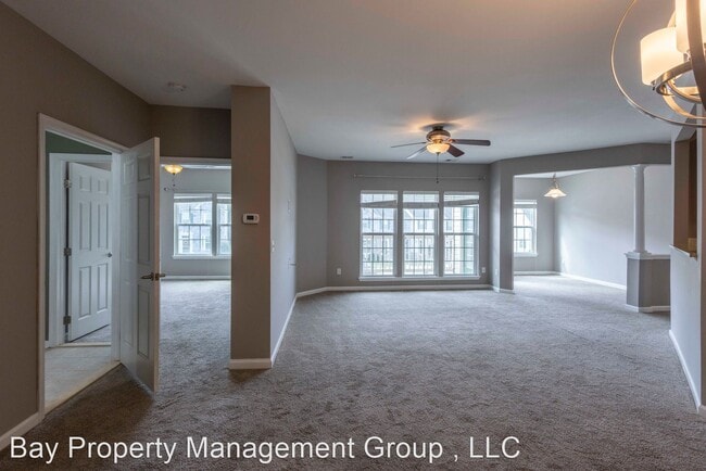 Building Photo - 2 br, 2 bath House - 5303 Wyndholme Cir  #201