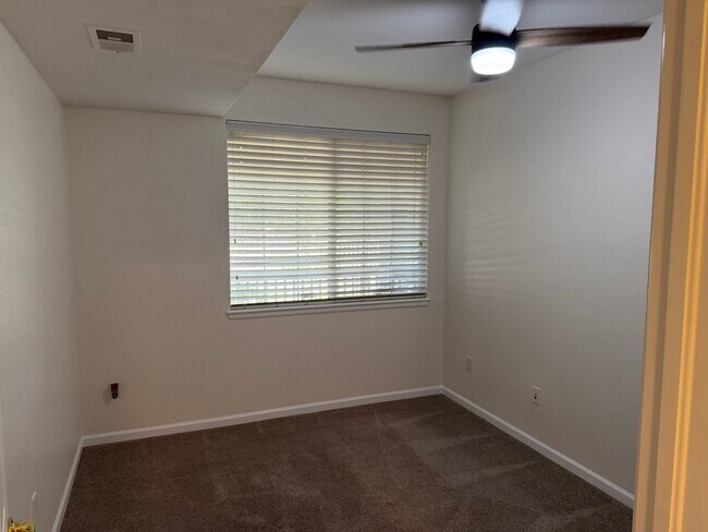 Foto del edificio - 7131 S Wenatchee Way