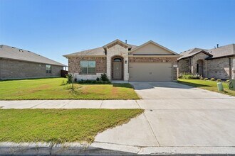 Building Photo - 1505 Wellford Rd