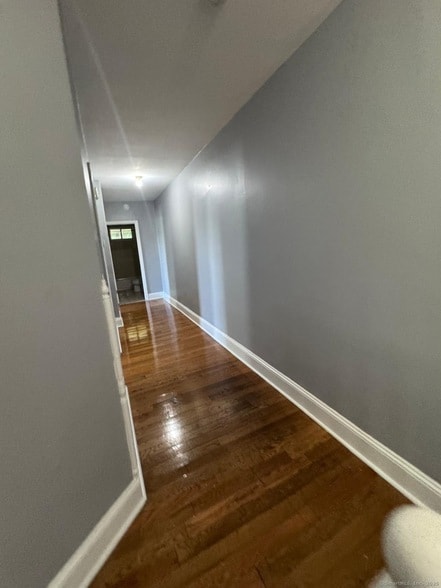 Foto del edificio - 1018 Hancock Ave