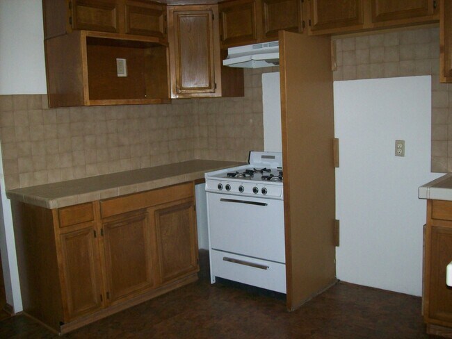 Foto del edificio - 1034 W 27th St