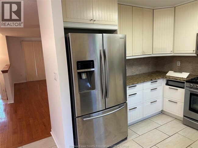 Building Photo - 2289 Randolph Ave