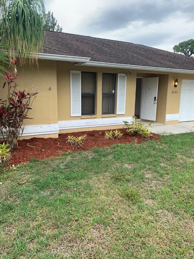 Building Photo - 2499 River Reach Dr