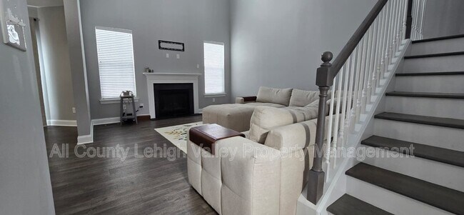 Foto del edificio - 4413 Stole Rd