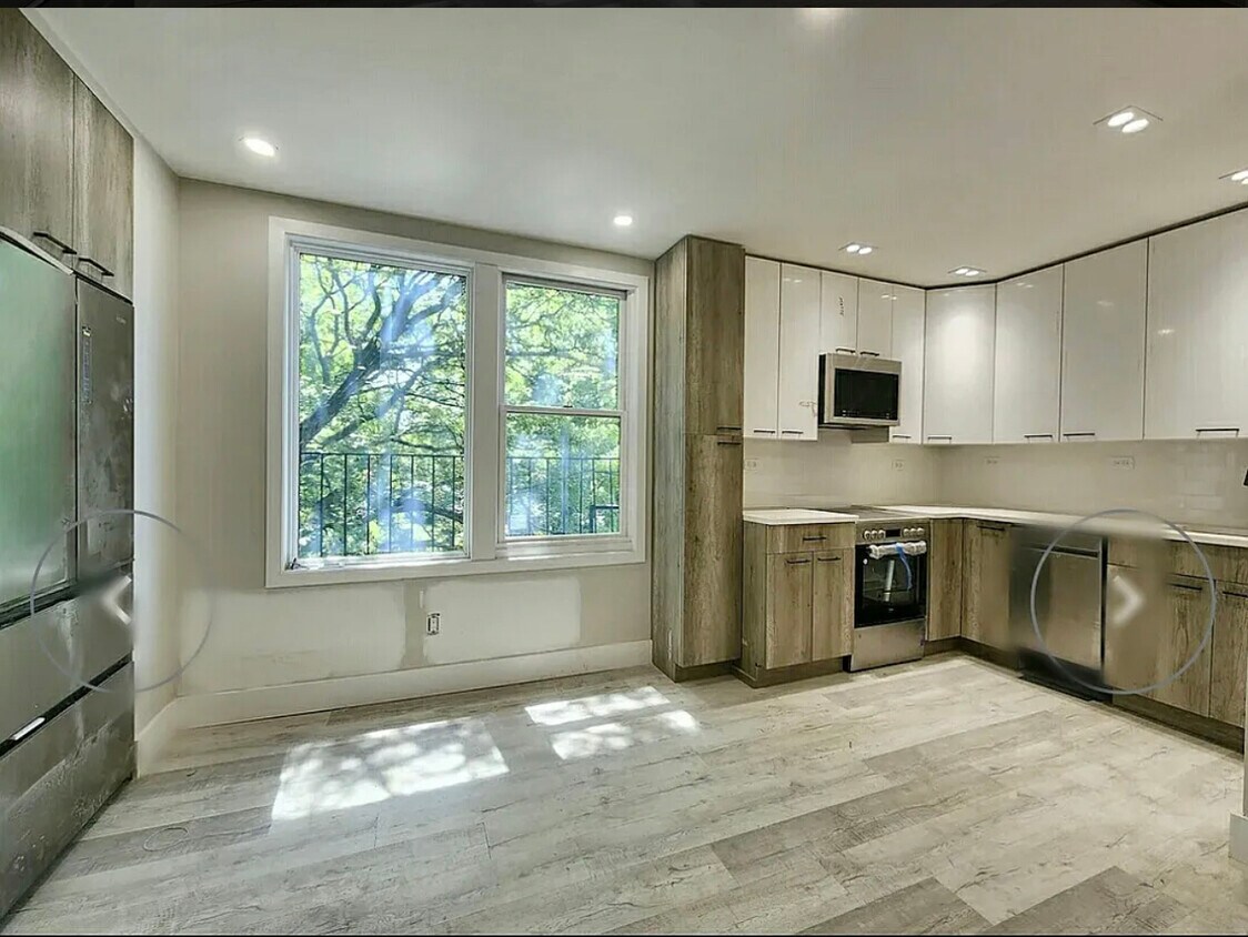 Foto principal - 739 6th Ave