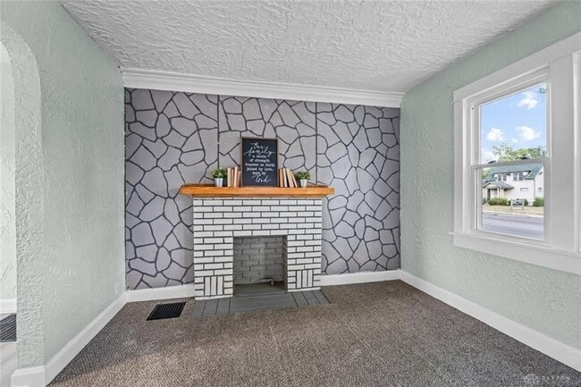 Building Photo - 1641 S Smithville Rd