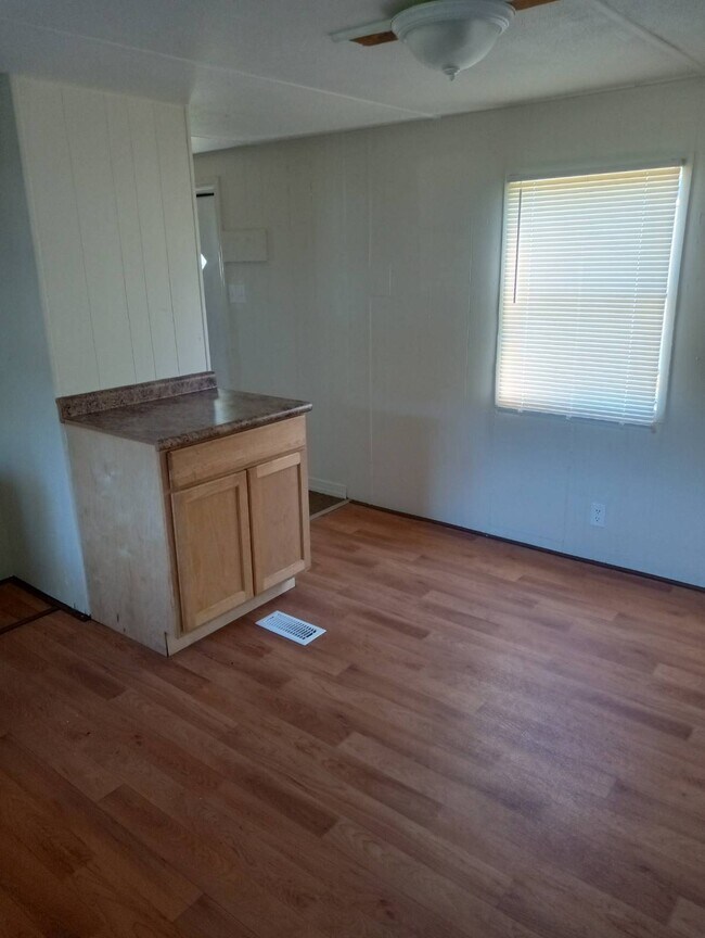 134 Hussey Mhp Ln, Beulaville, NC 28518 House Rental in Beulaville